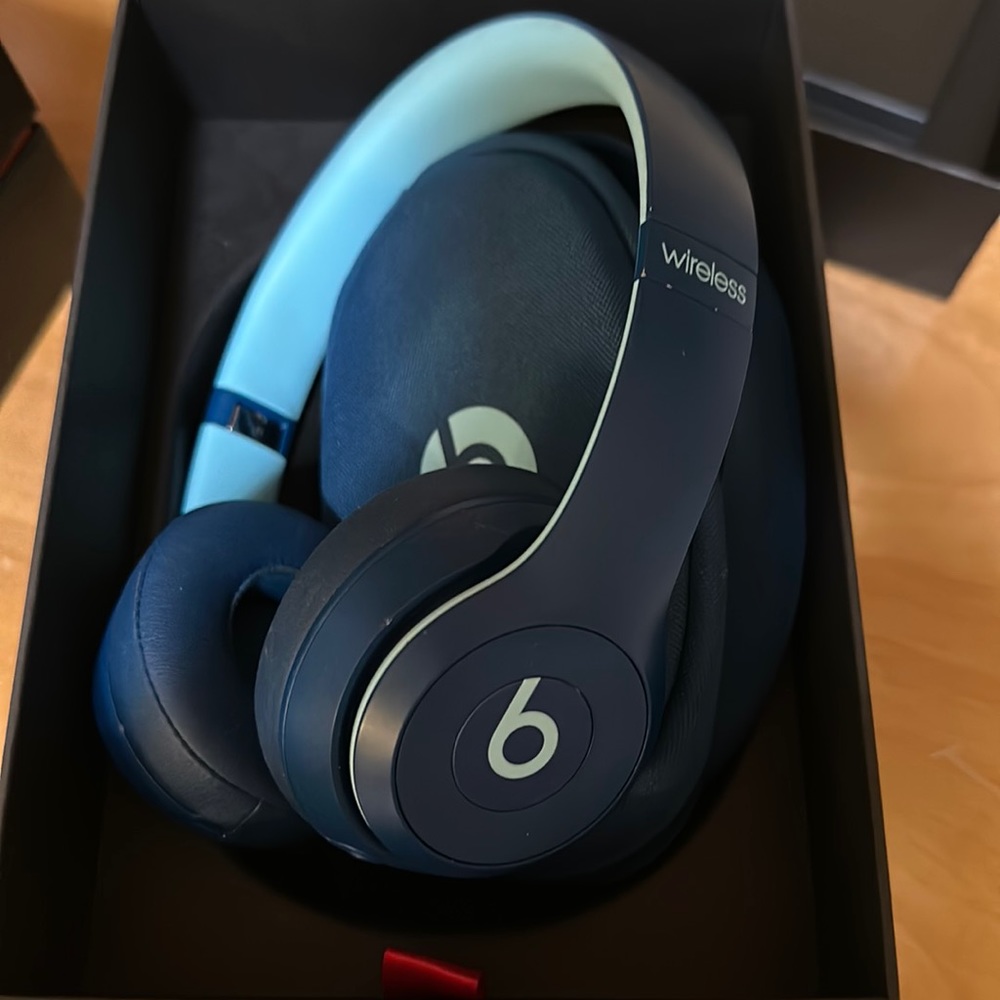 Beats by Dr. Dre Solo 3